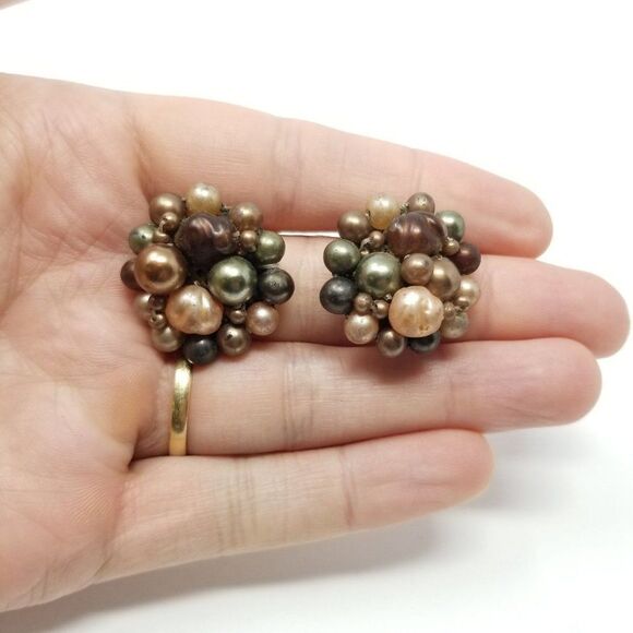 Vintage Neutral Tone Tan and Brown Beaded Cluster Clip On Earrings, Retro, Japan - Picture 3 of 6